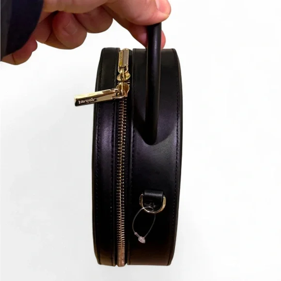 Kate Spade - Like New - Andi Black Leather Canteen Handbag w crossbody strap - Picture 8 of 10